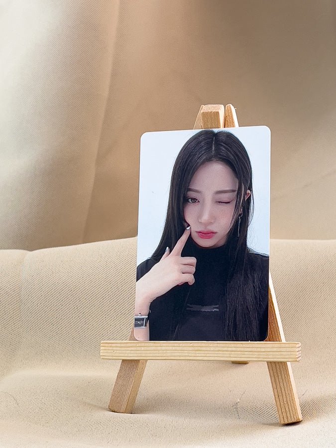 LE SSERAFIM - UNFORGIVEN WeVerse POB Photocard - Seoul-Mate