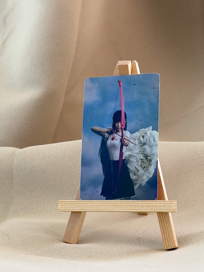 LE SSERAFIM - UNFORGIVEN WeVerse POB Photocard & Frame - Seoul-Mate