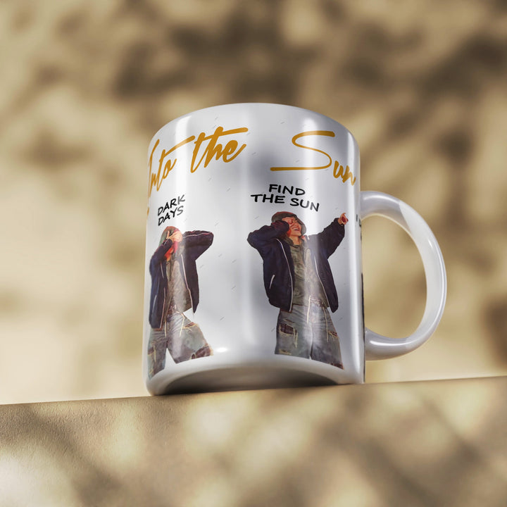BTS Taehyung (V) Tasse "Into the Sun" – Arirang Rain Concert Edition - SeoulMate