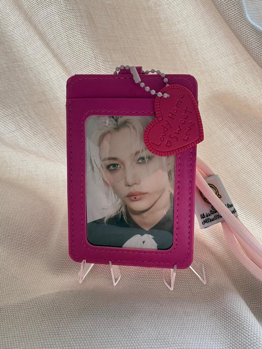 Premium K-Pop Fotokarten-Halter mit Trageschlaufe & Herz-Anhänger - SeoulMate